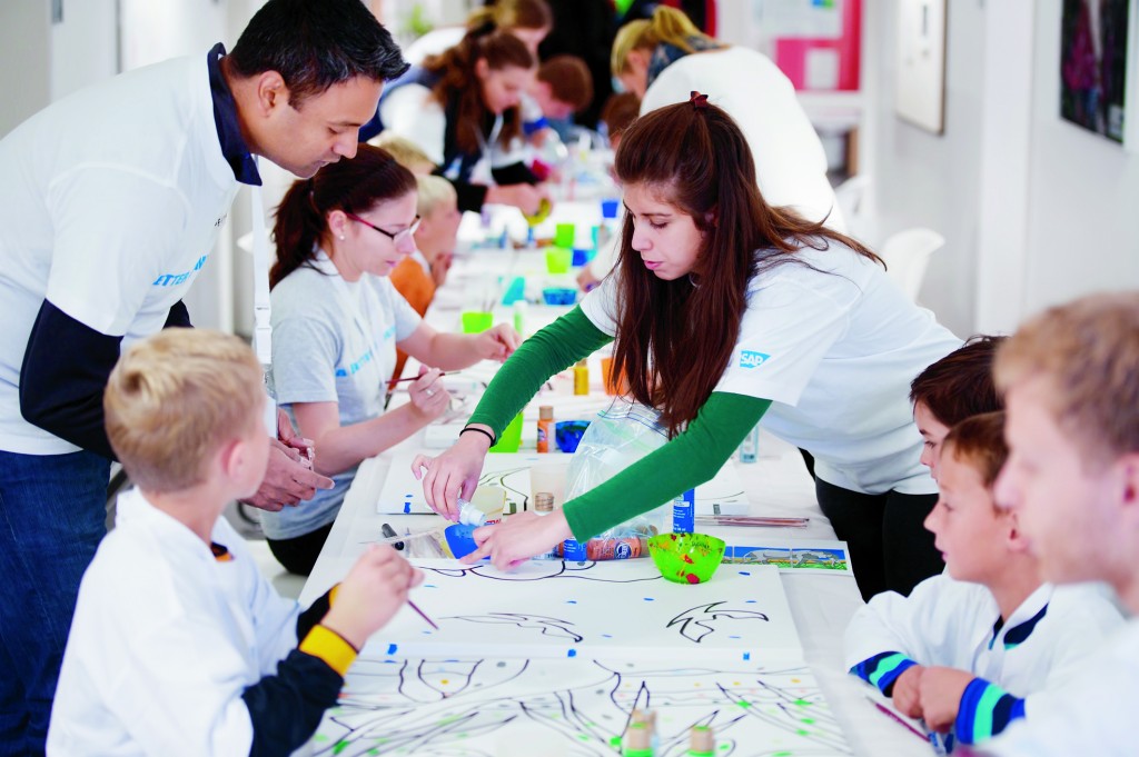 SAP AG Month of Service bei Anpfiff ins Leben in Ludwigshafen am 11.10.2013