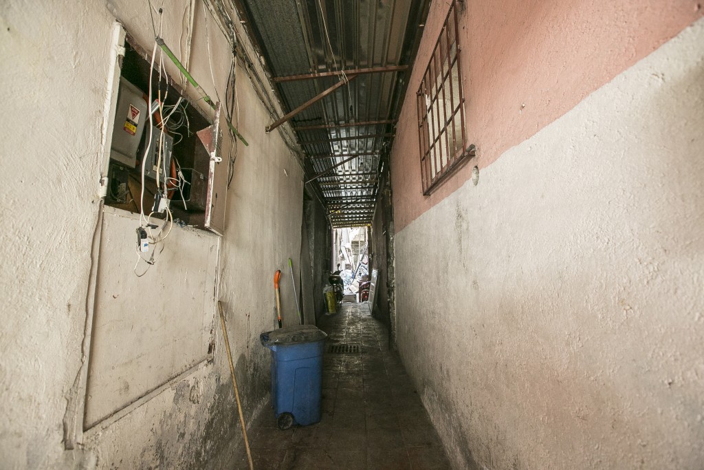 (6) CALLEJÓN SALSIPUEDES (por dentro) 1
