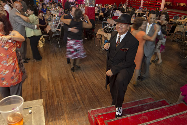 Los Ángeles Salón, baile y música