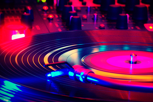 RETRO-NIGHTS-ok