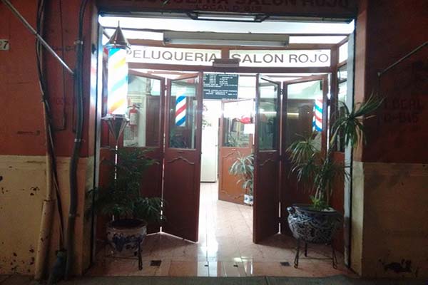 Salon Rojo Por fuera