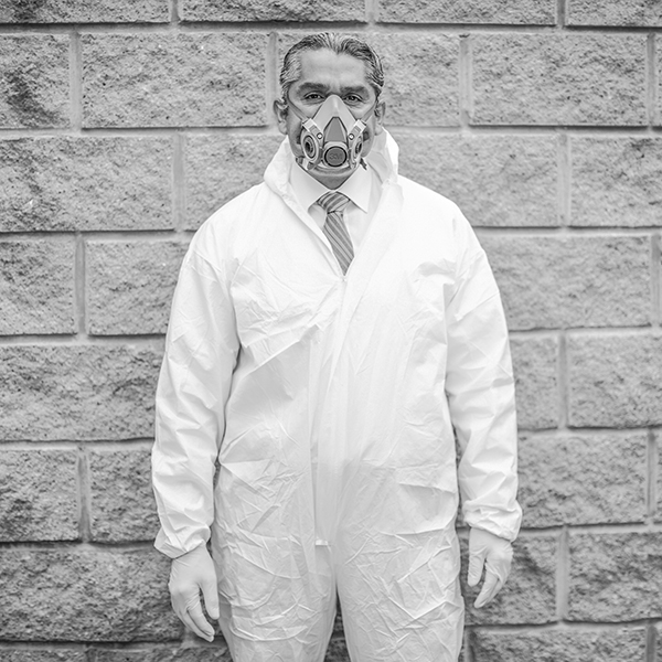 18112016 Donovan Tavera uno de los primeros especialistas en limpieza de escenas del crimen en la Ciudad de México. Foto, Lulú Urdapilleta