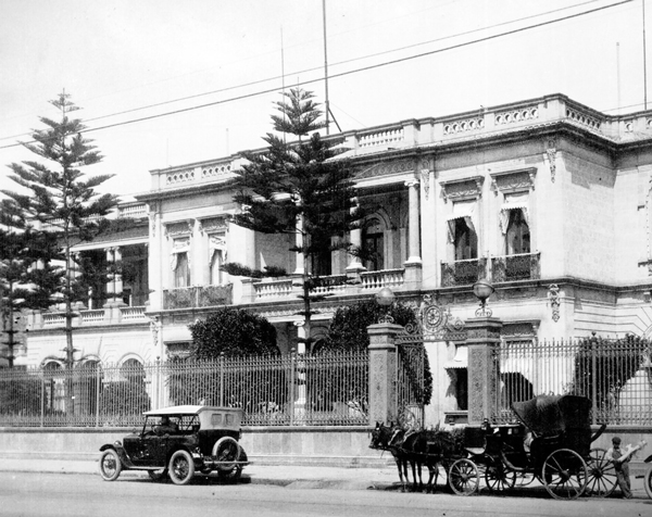 Bucareli: de Sevilla a Cuba y luego a México Jueves-1