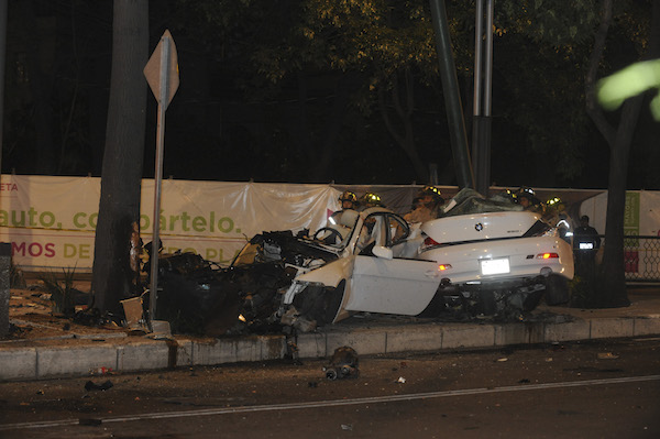 Accidente_Reforma-5 Lieja y Reforma fue el cruce, donde la carroza detuvo su meteórica marcha.