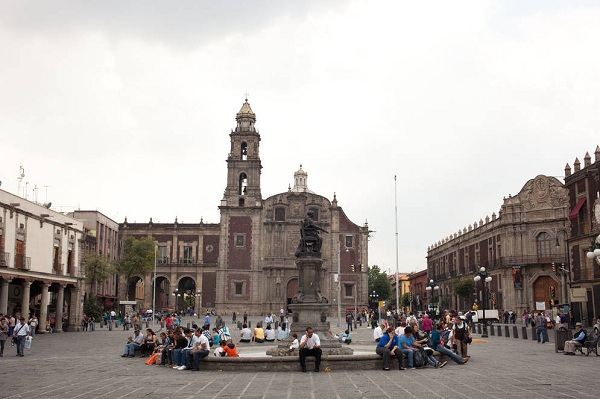 Centro Autores, calles y leyendas