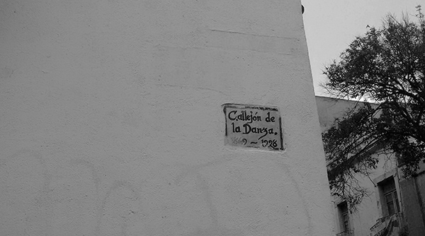 Callejón callejón, bailes, aquelarres