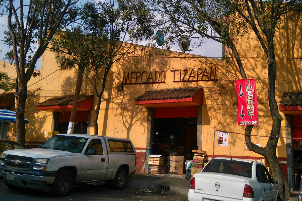 El tradicional mercado de Tizapán en San Ángel