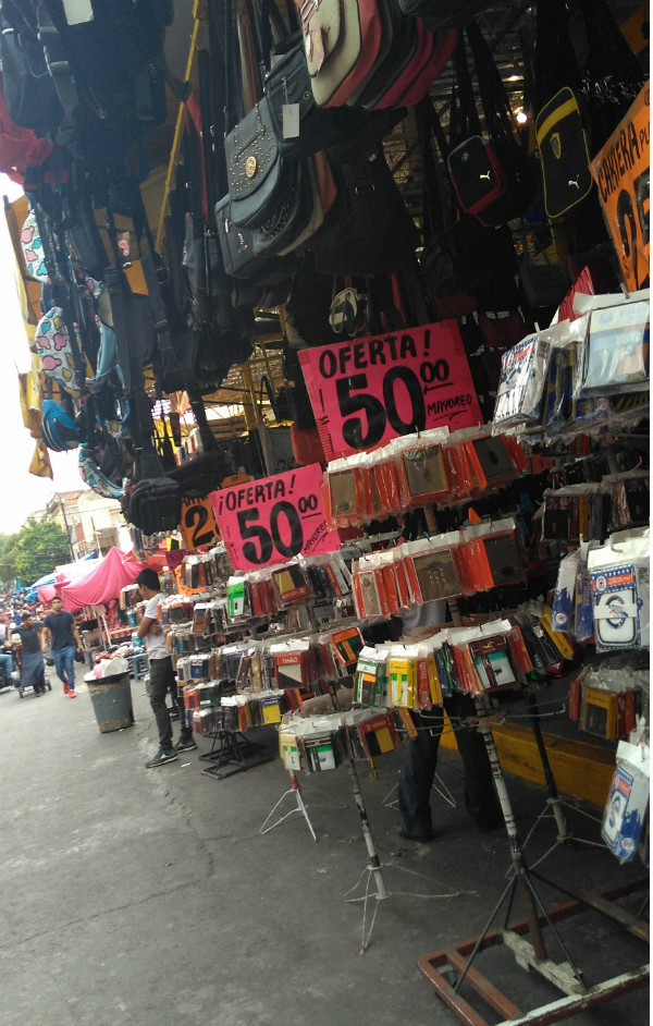 venta de mochilas en el centro historico