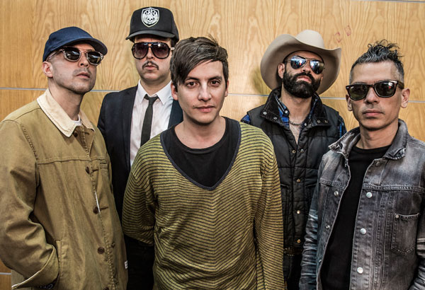 El regreso de Kinky a los escenarios de la CDMX - Máspormás